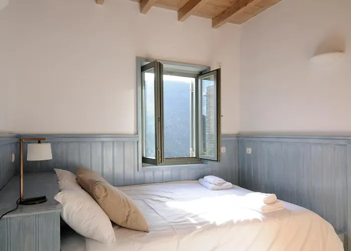 אתר נופש Aegea Blue Cycladic 5*